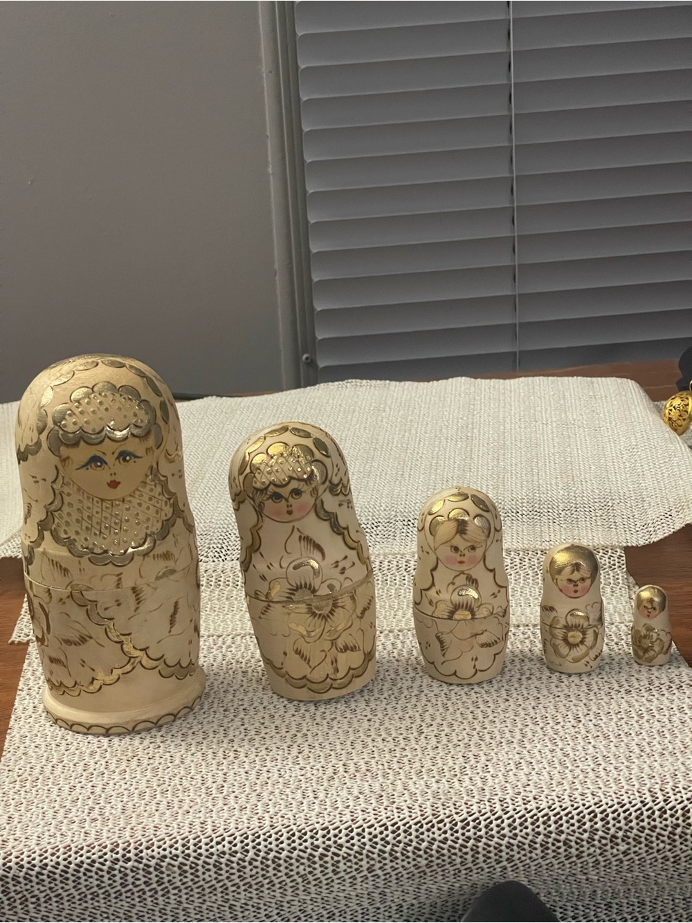 5 vintage Hand-Painted Russian Nesting Dolls Matryoshka Set in Cream & Gold